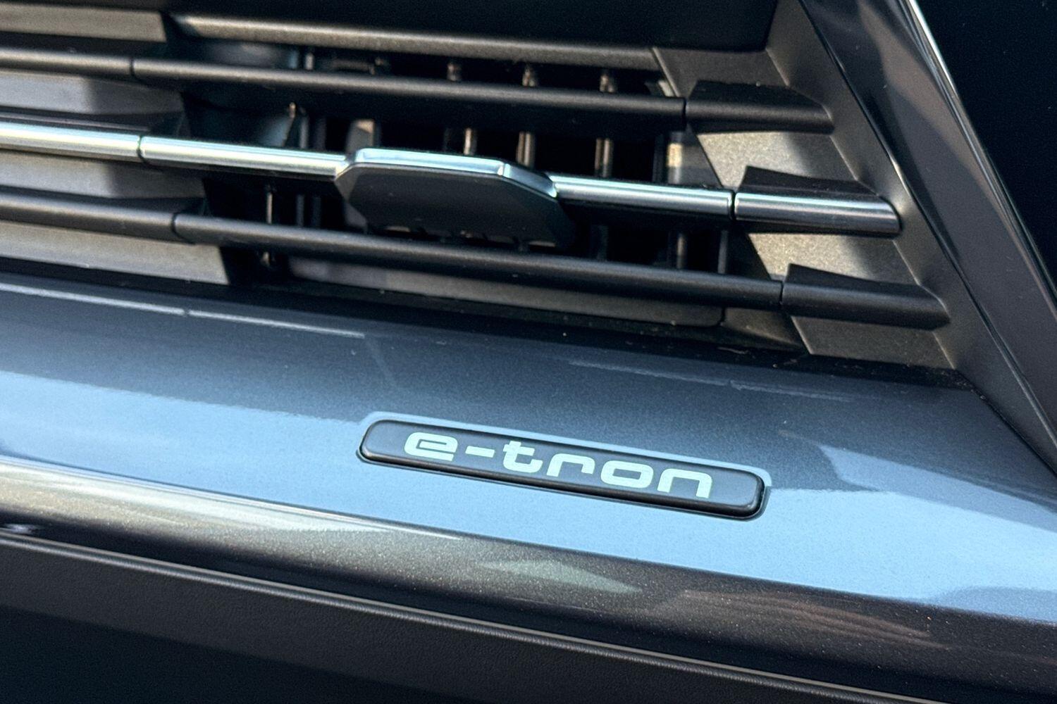 Used Audi Q4 e-tron 2023 for sale - 77155968: Photo 58