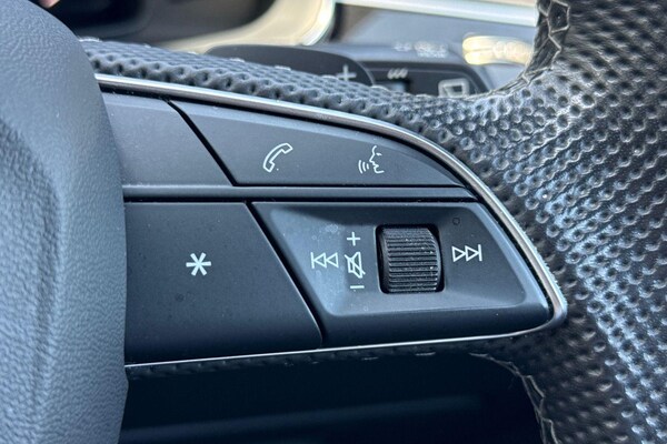 Used Audi Q8 2022 for sale - 75214674: Photo 37