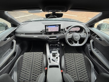 Used Audi RS4 2025 for sale - 77039910: Photo