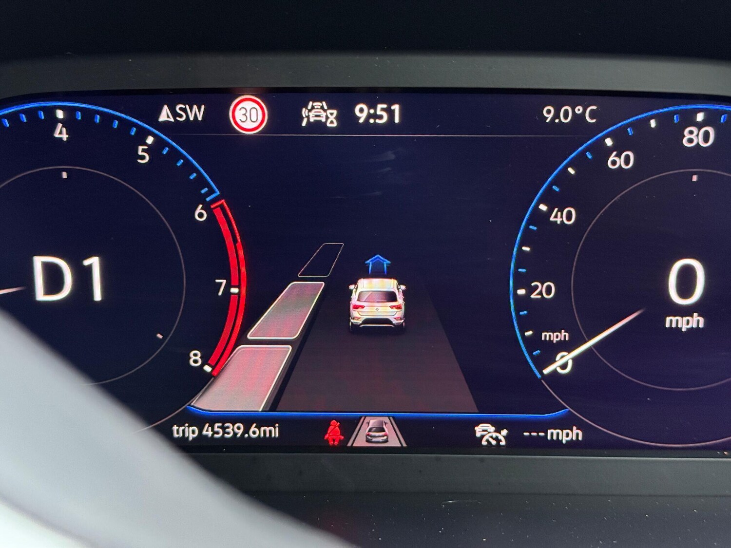 Used Volkswagen T-Roc for sale - 77468532: Photo 12