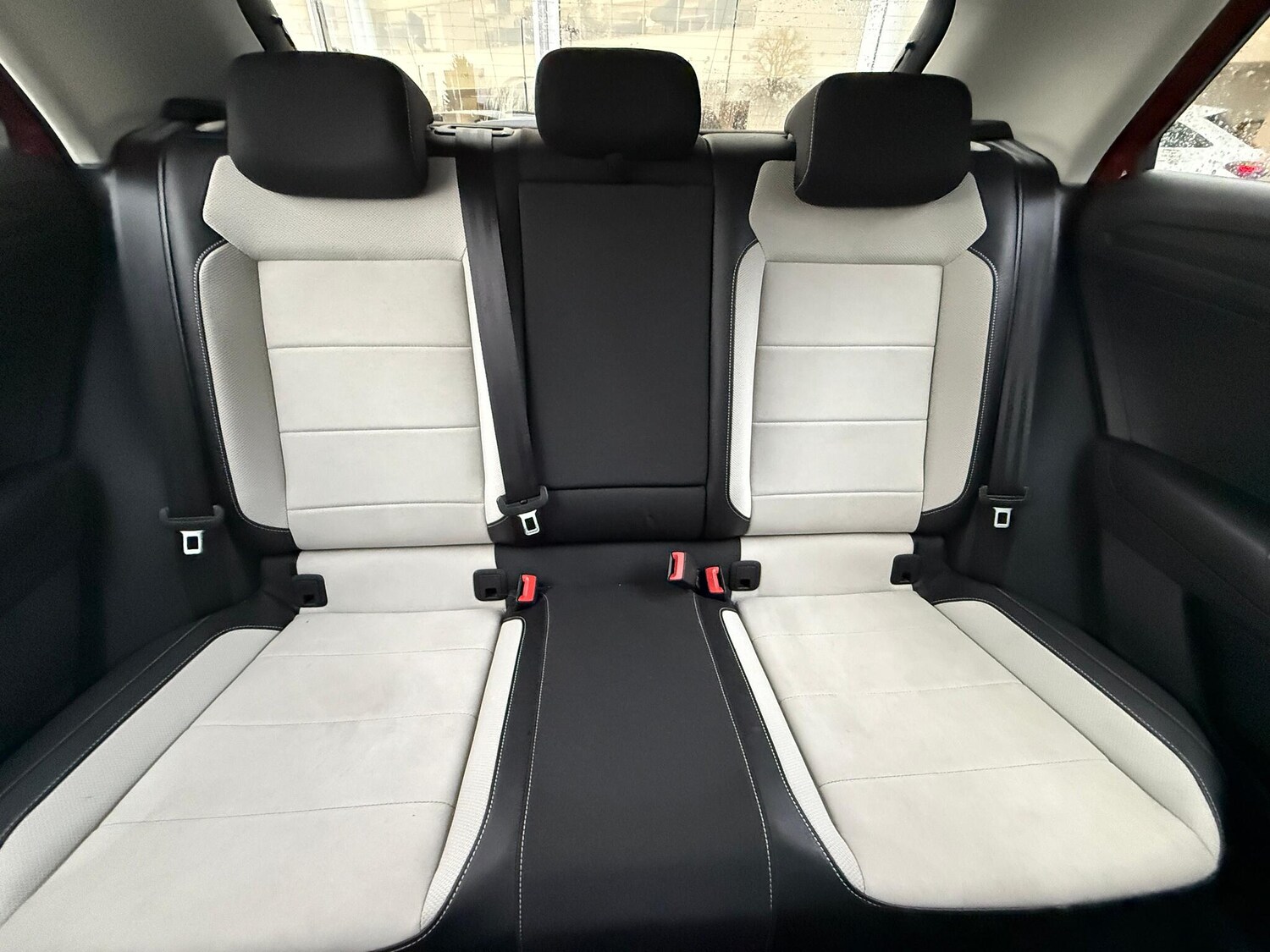 Used Volkswagen T-Roc for sale - 77468532: Photo 17