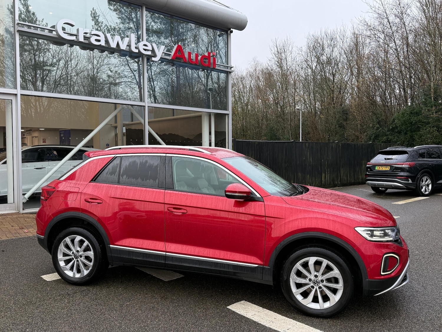 Used Volkswagen T-Roc for sale - 77468532: Photo 2