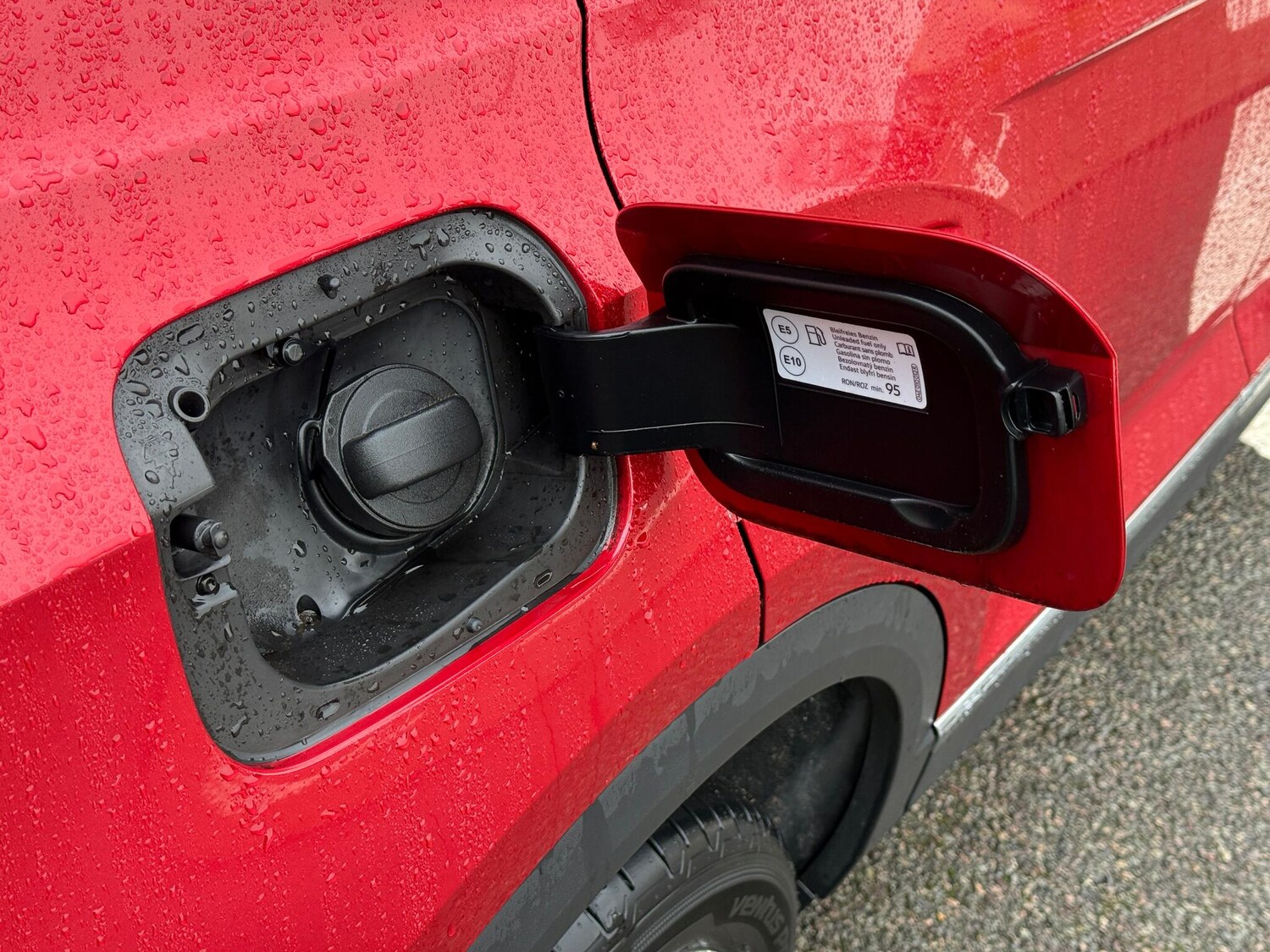 Used Volkswagen T-Roc for sale - 77468532: Photo 25