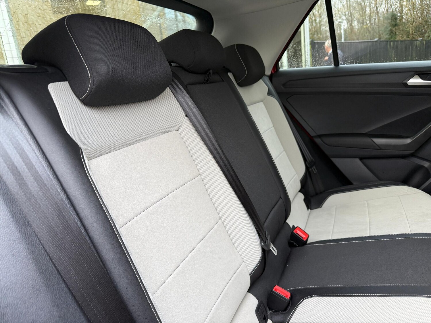 Used Volkswagen T-Roc for sale - 77468532: Photo 26