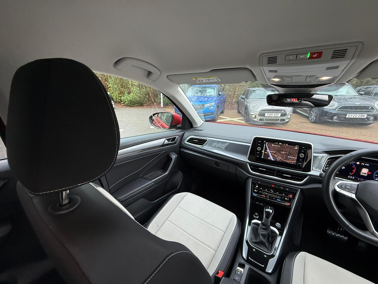 Used Volkswagen T-Roc for sale - 77468532: Photo 30