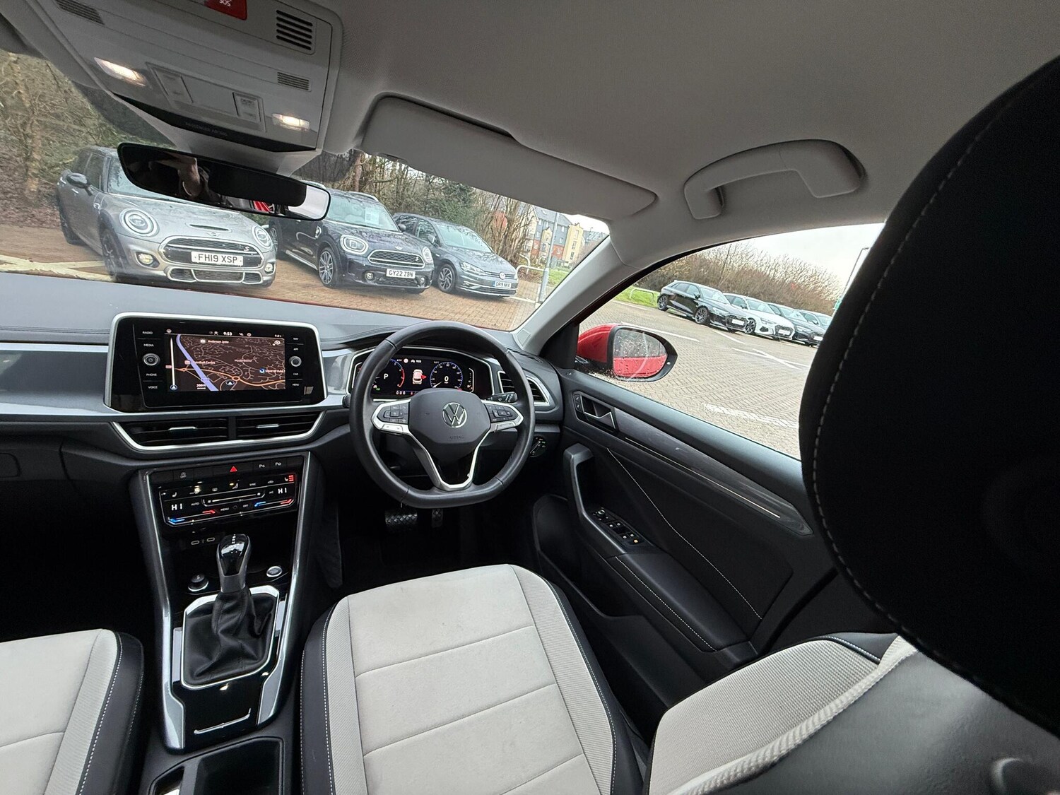 Used Volkswagen T-Roc for sale - 77468532: Photo 31