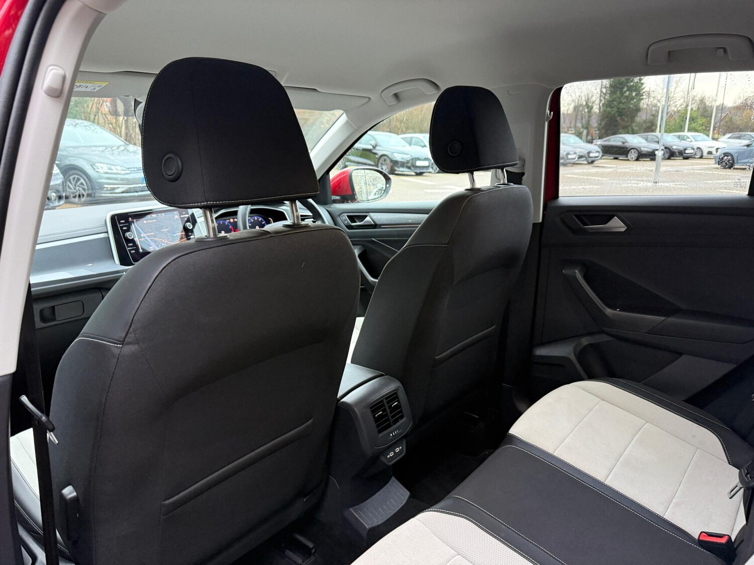 Used Volkswagen T-Roc for sale - 77468532: Photo 42