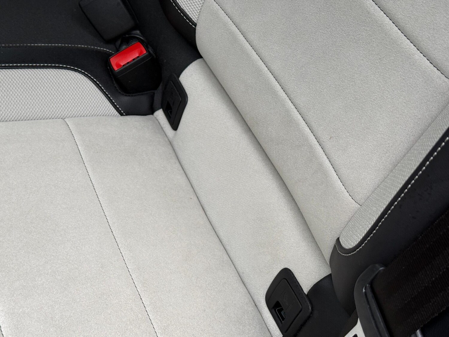 Used Volkswagen T-Roc for sale - 77468532: Photo 45