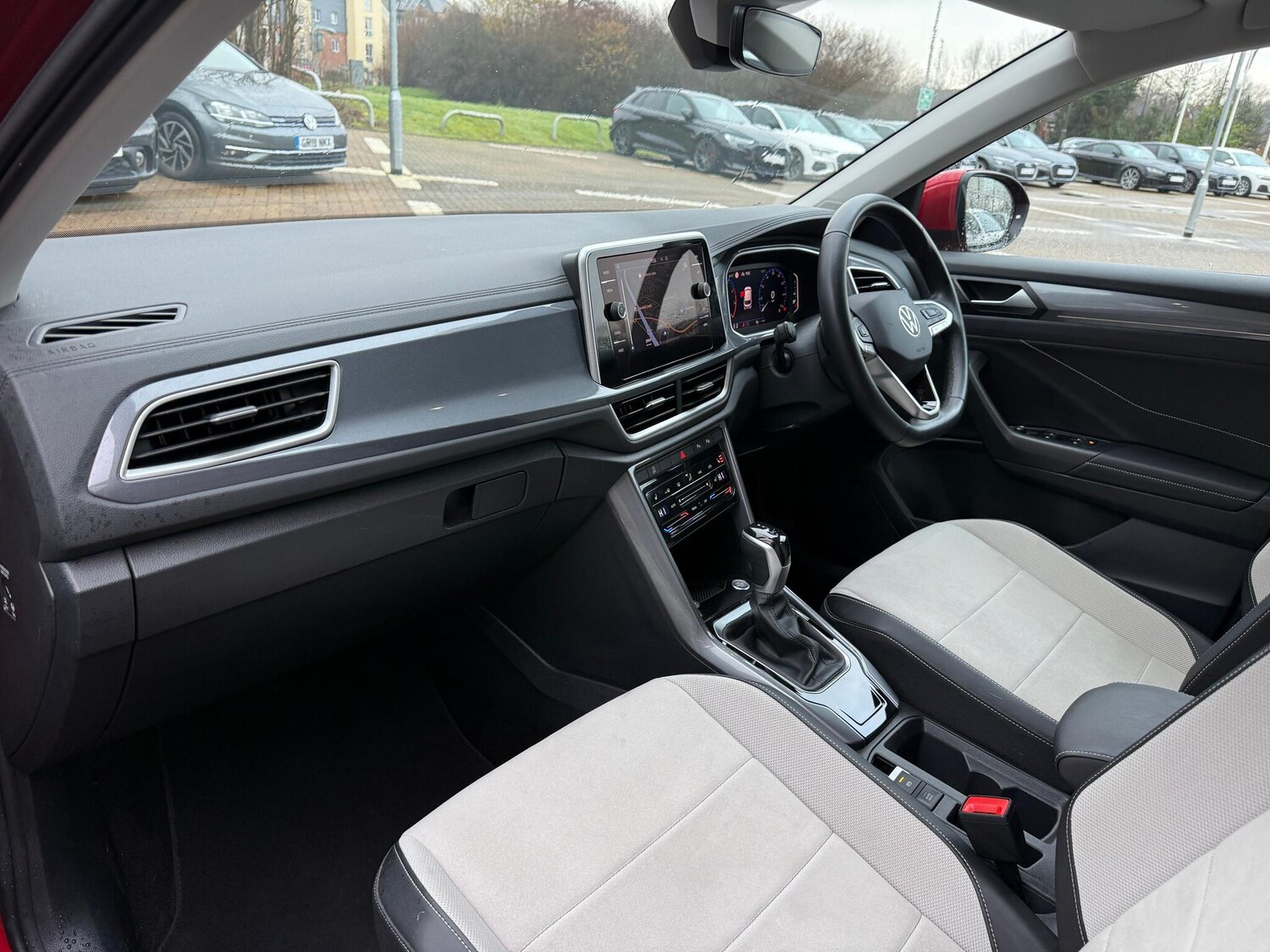 Used Volkswagen T-Roc for sale - 77468532: Photo 46