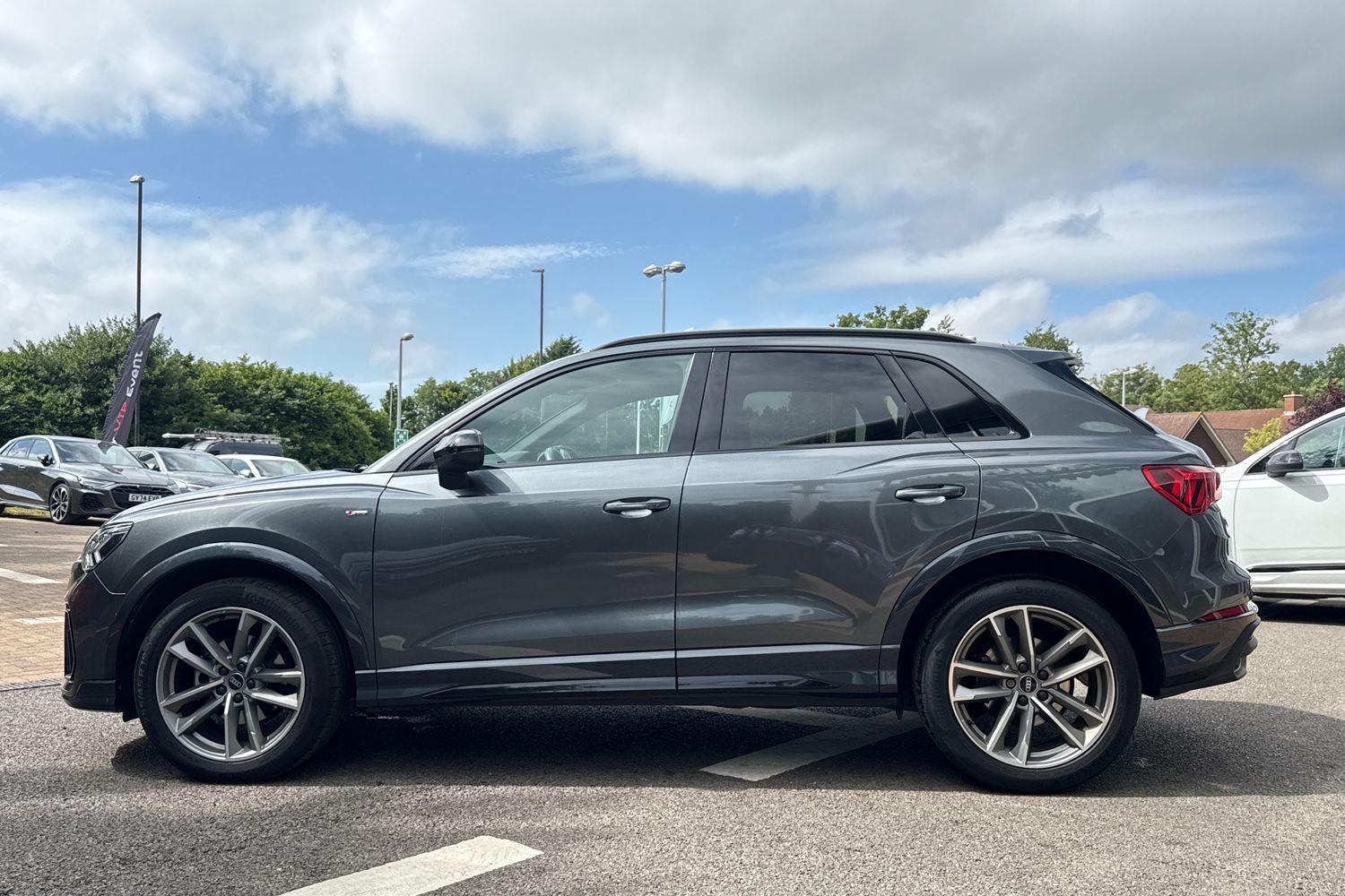 Used Audi Q3 2023 for sale - 76153021: Photo 9