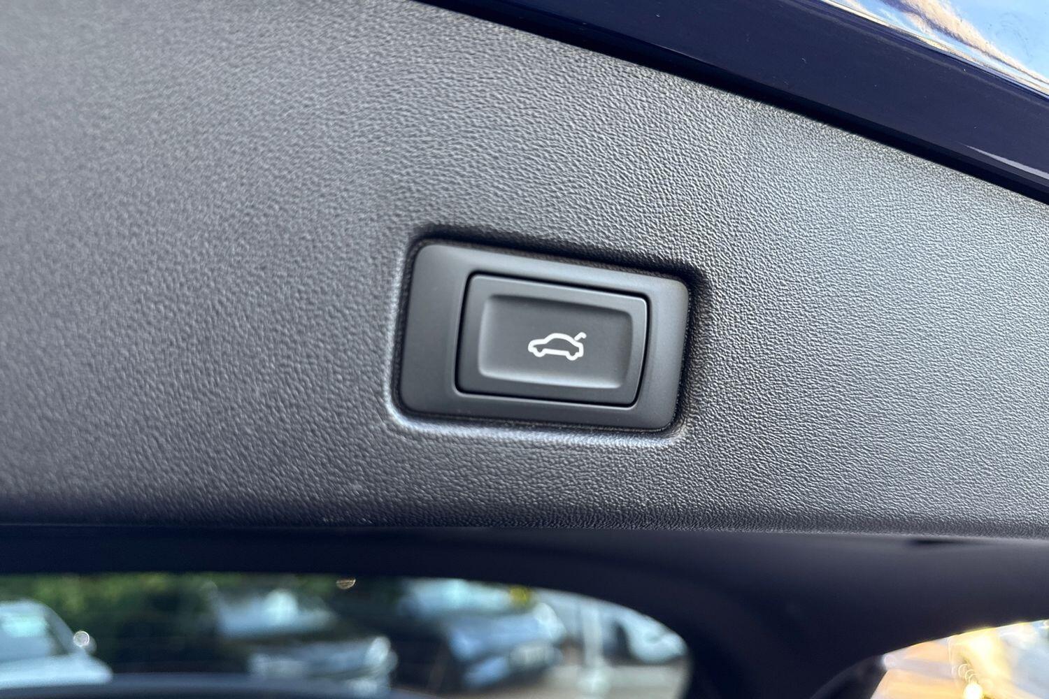 Used Audi Q4 e-tron 2023 for sale - 76072117: Photo 26