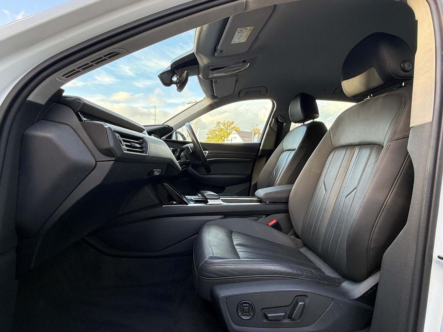 Used Audi e-tron 2020 for sale - 76398015: Photo 20