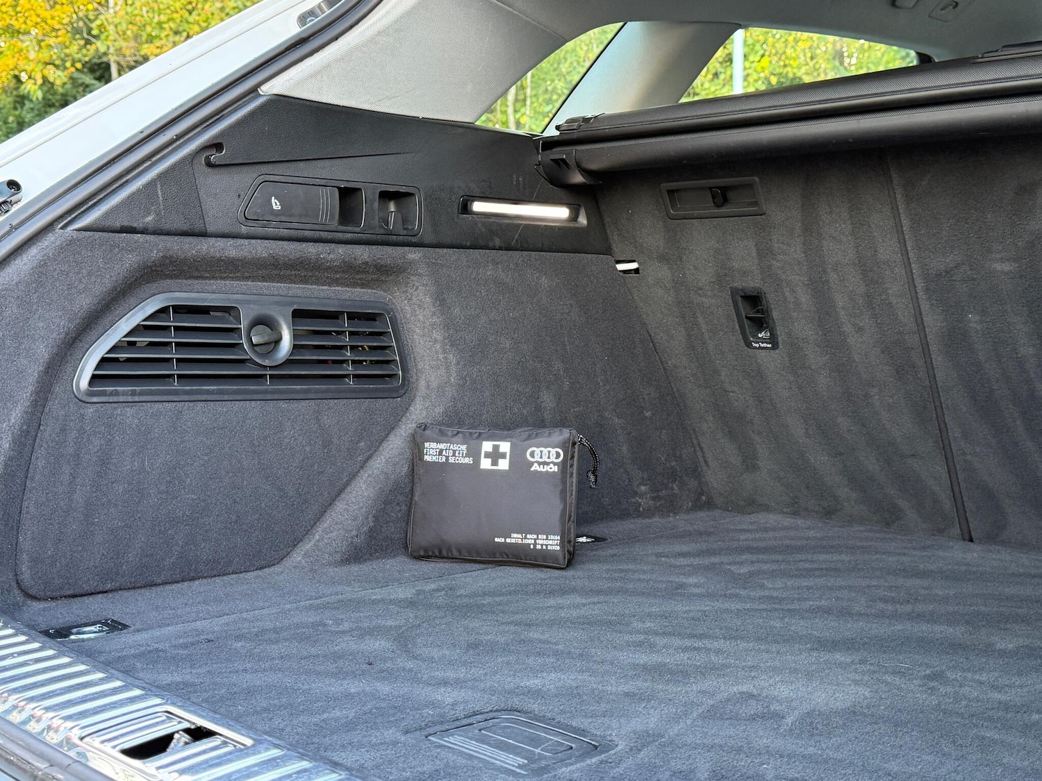 Used Audi e-tron 2020 for sale - 76398015: Photo 26