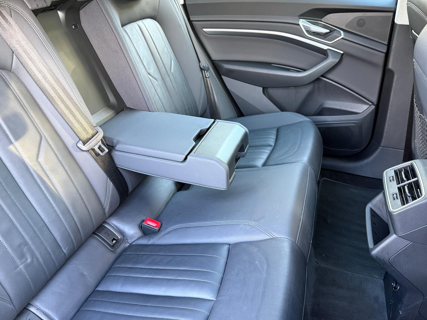 Used Audi e-tron 2020 for sale - 76398015: Photo 34