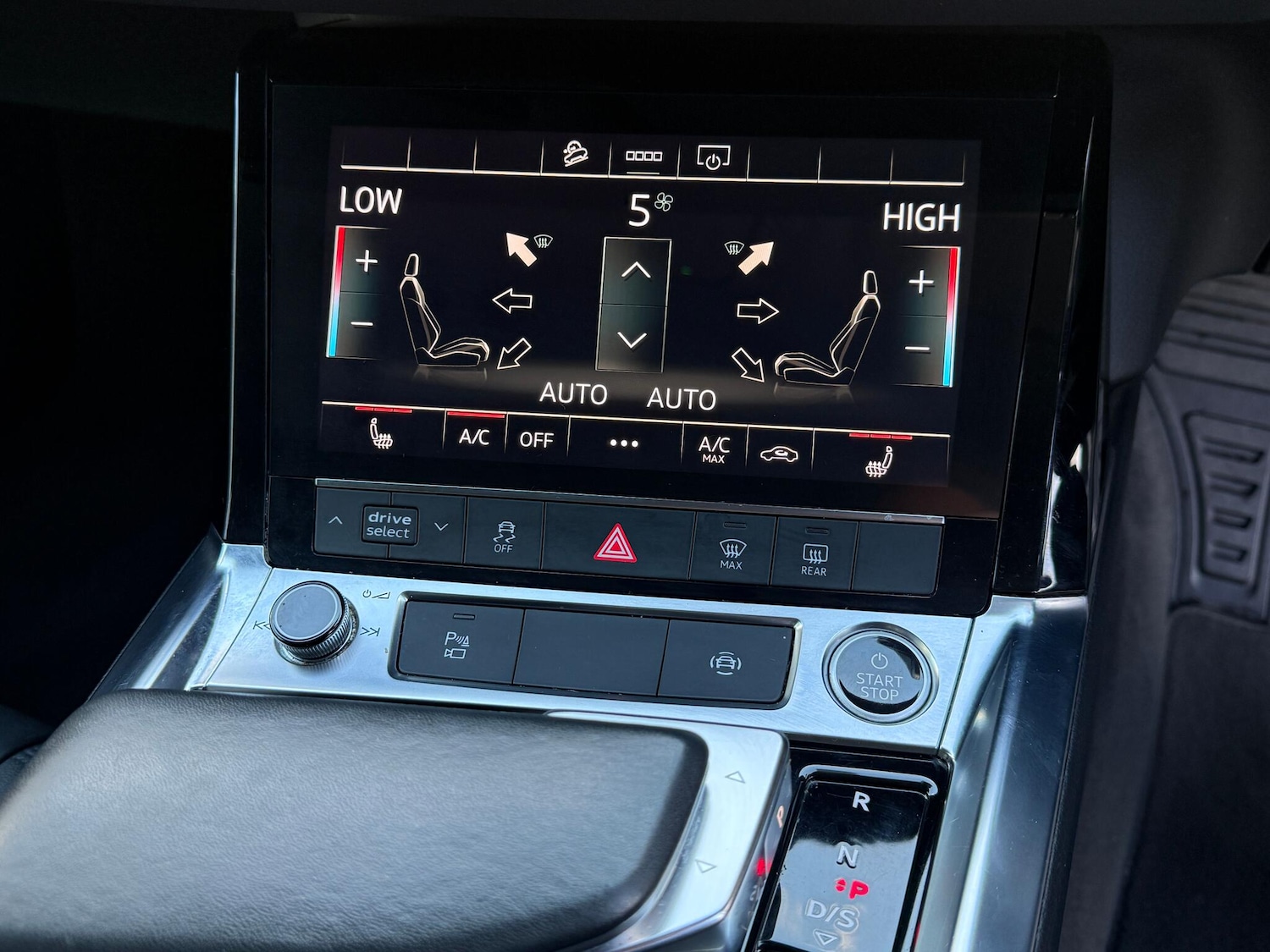 Used Audi e-tron 2020 for sale - 76398015: Photo 45