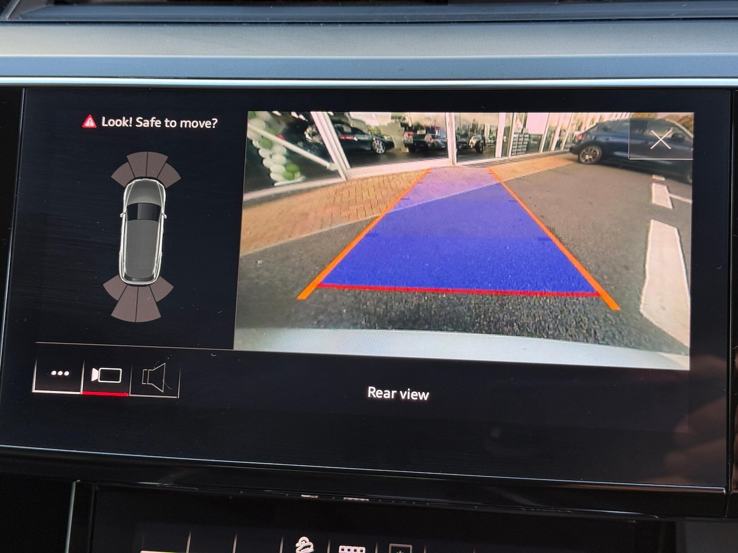 Used Audi e-tron 2020 for sale - 76398015: Photo 5