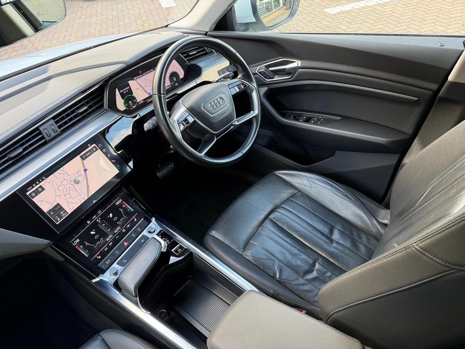 Used Audi e-tron 2020 for sale - 76398015: Photo 54