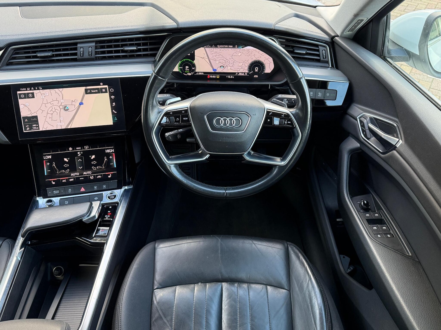 Used Audi e-tron 2020 for sale - 76398015: Photo 55