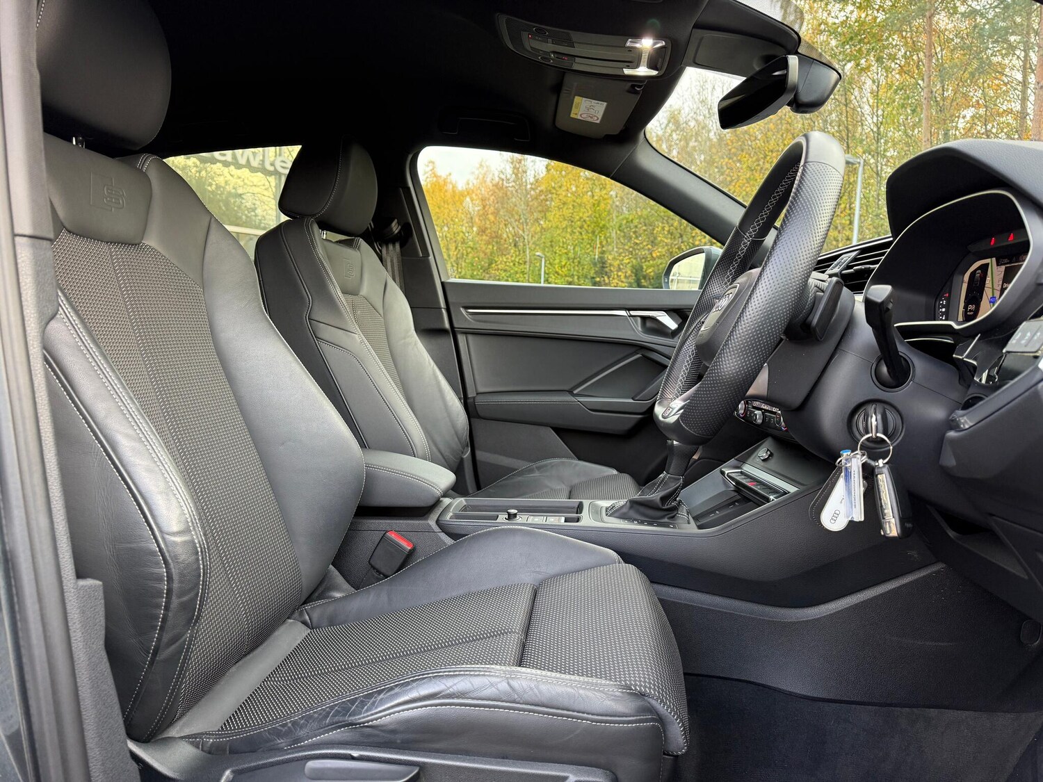 Used Audi Q3 2023 for sale - 76538207: Photo 12