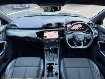 Used Audi Q3 2023 for sale - 76538207: Photo