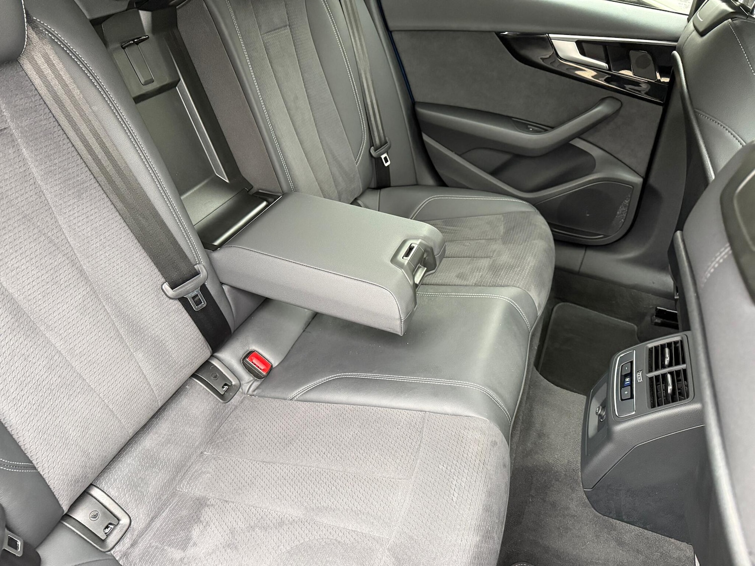 Used Audi A4 2024 for sale - 77109475: Photo 23