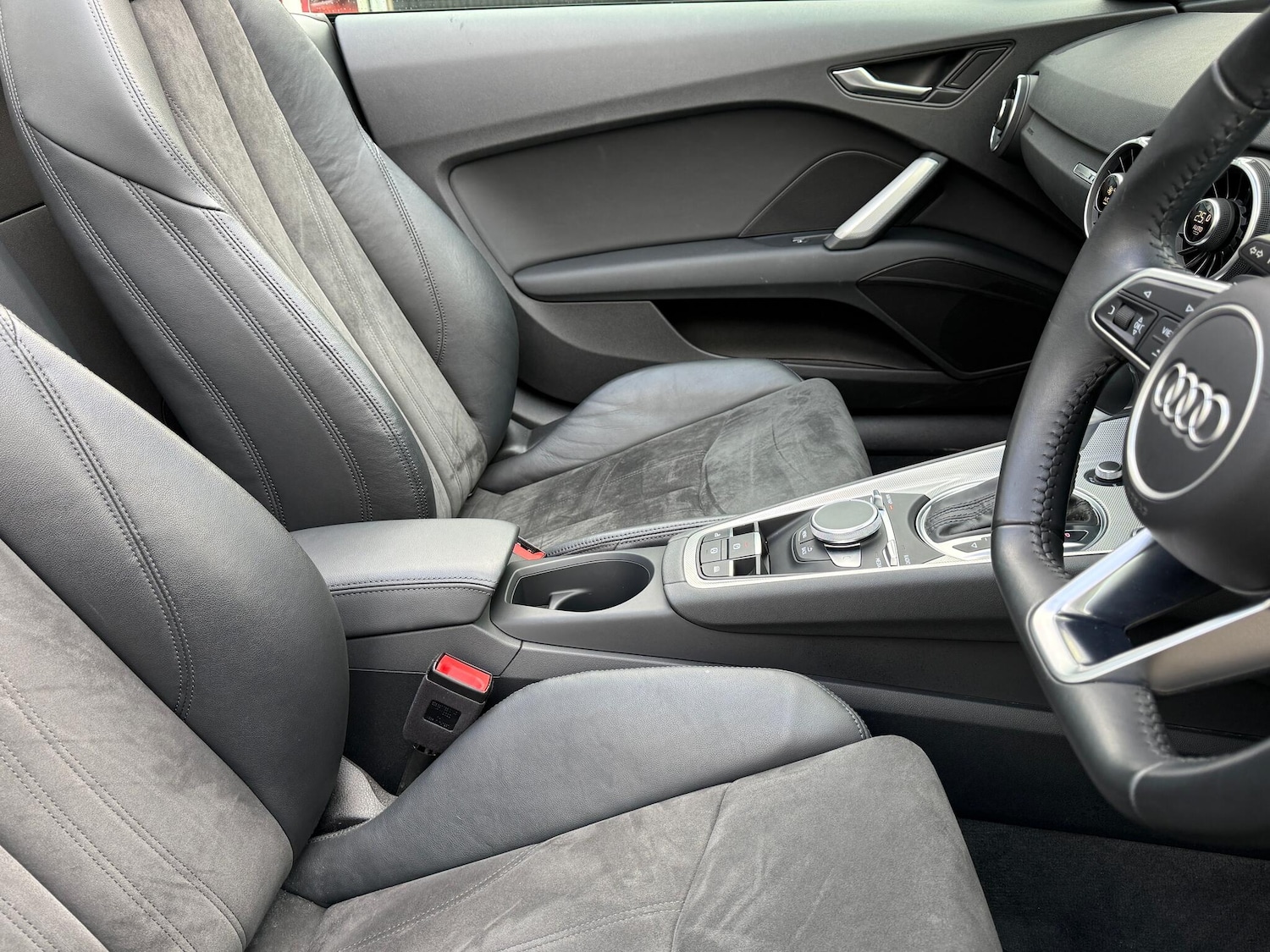 Used Audi TT 2023 for sale - 76688918: Photo 39