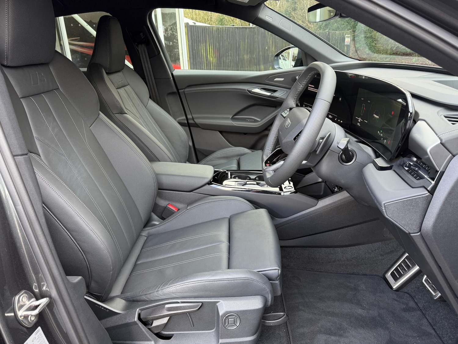 Used Audi Q6 e-tron 2025 for sale - 77306035: Photo 13