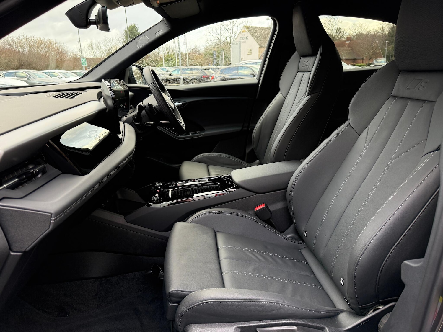 Used Audi Q6 e-tron 2025 for sale - 77306035: Photo 19