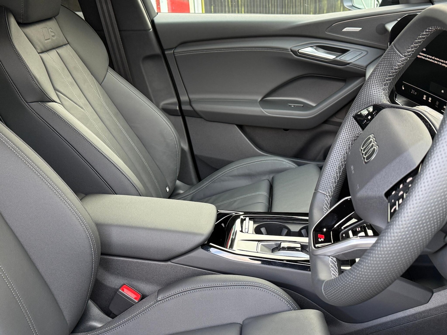 Used Audi Q6 e-tron 2025 for sale - 77306035: Photo 50