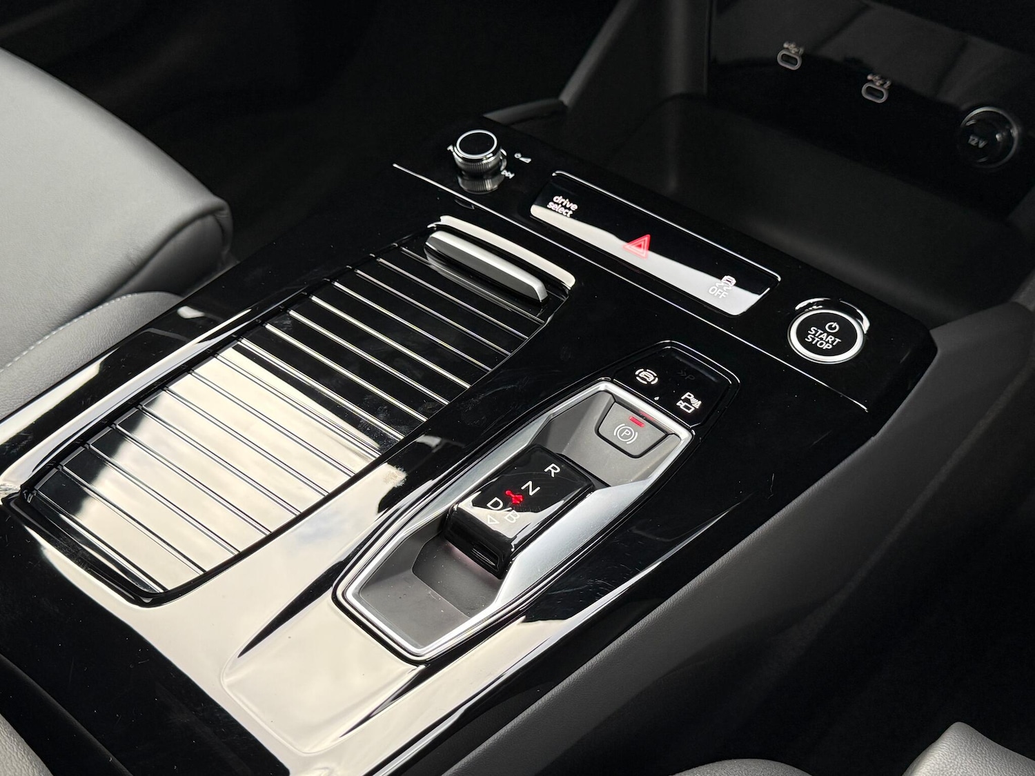 Used Audi Q6 e-tron 2025 for sale - 77306035: Photo 52