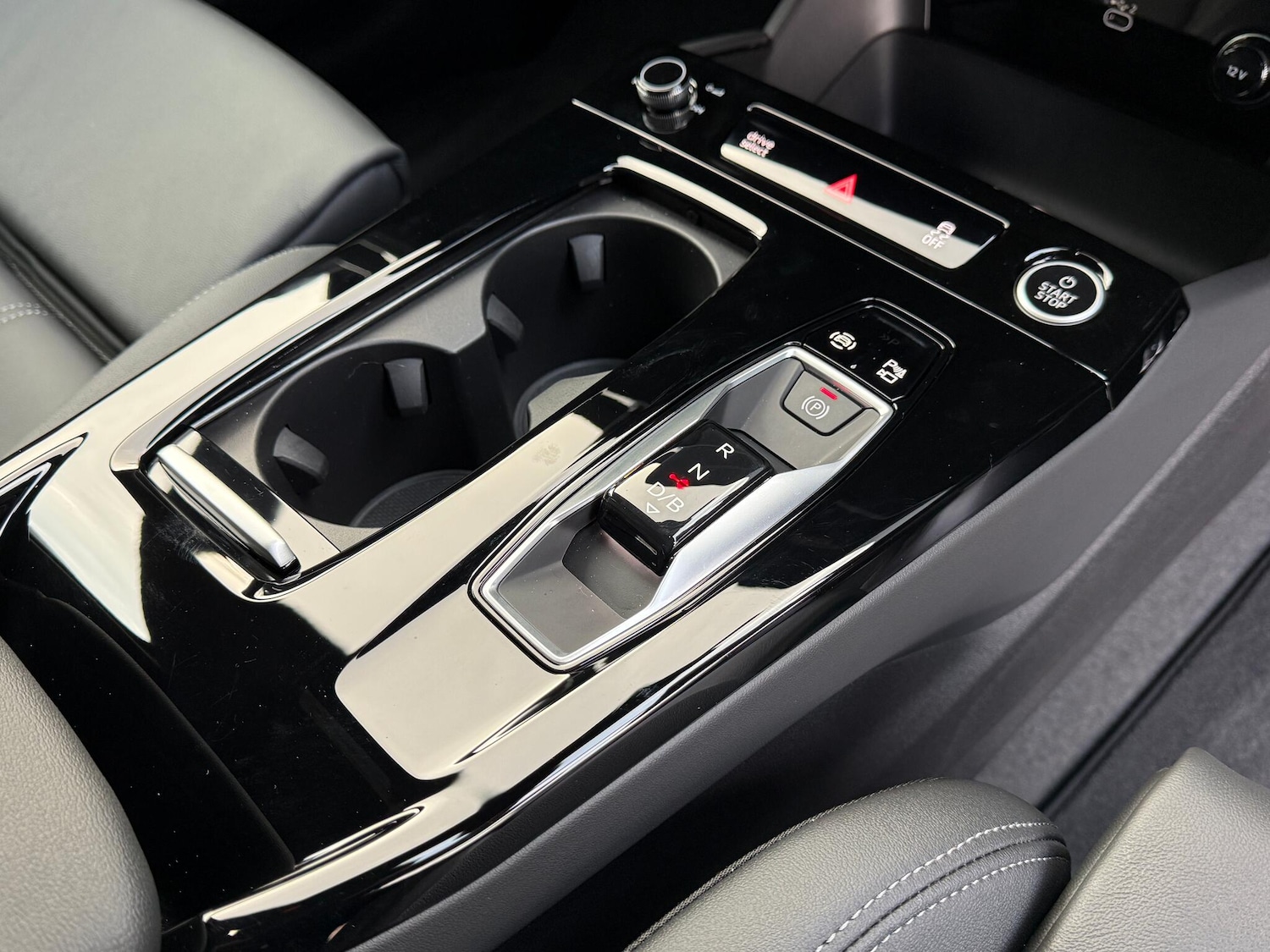 Used Audi Q6 e-tron 2025 for sale - 77306035: Photo 53