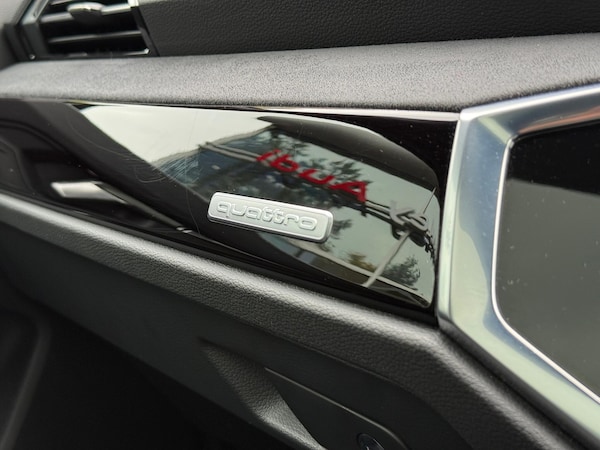 Used Audi RS Q3 2023 for sale - 76247726: Photo 22