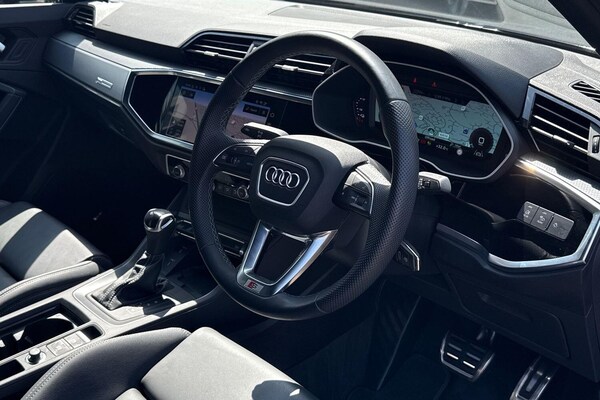Used Audi Q3 2024 for sale - 75563565: Photo 25