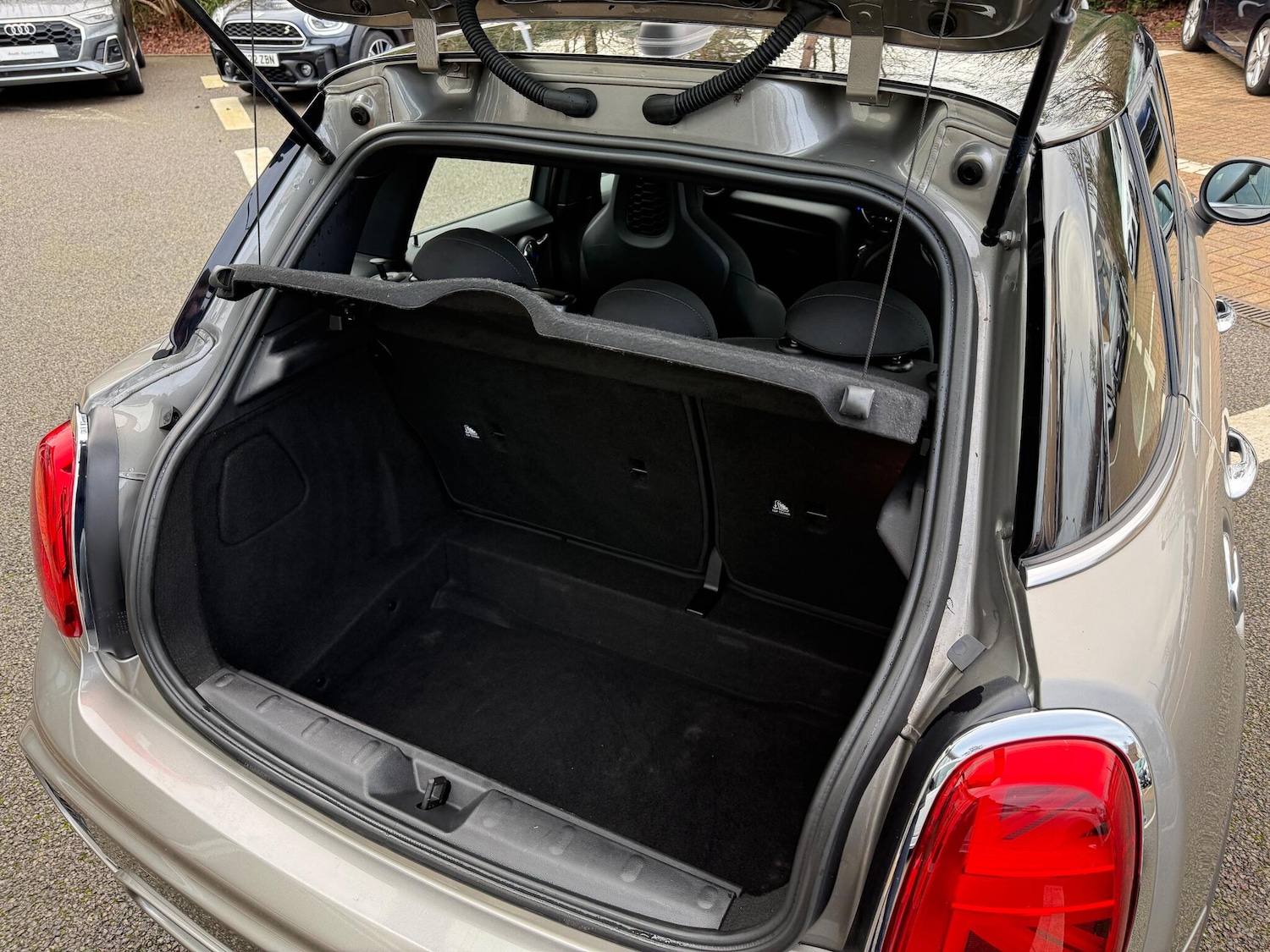 Used MINI Hatch 2019 for sale - 77203675: Photo 43