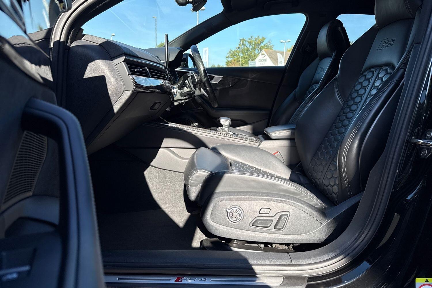 Used Audi RS4 Avant 2021 for sale - 76109402: Photo 18