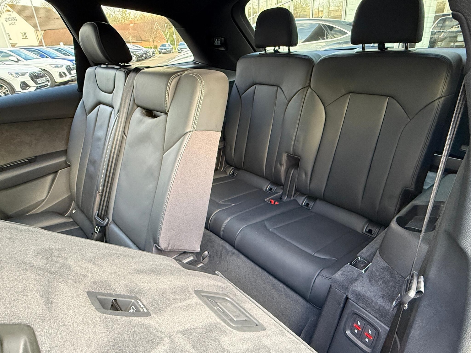 Used Audi Q7 2022 for sale - 76899433: Photo 31