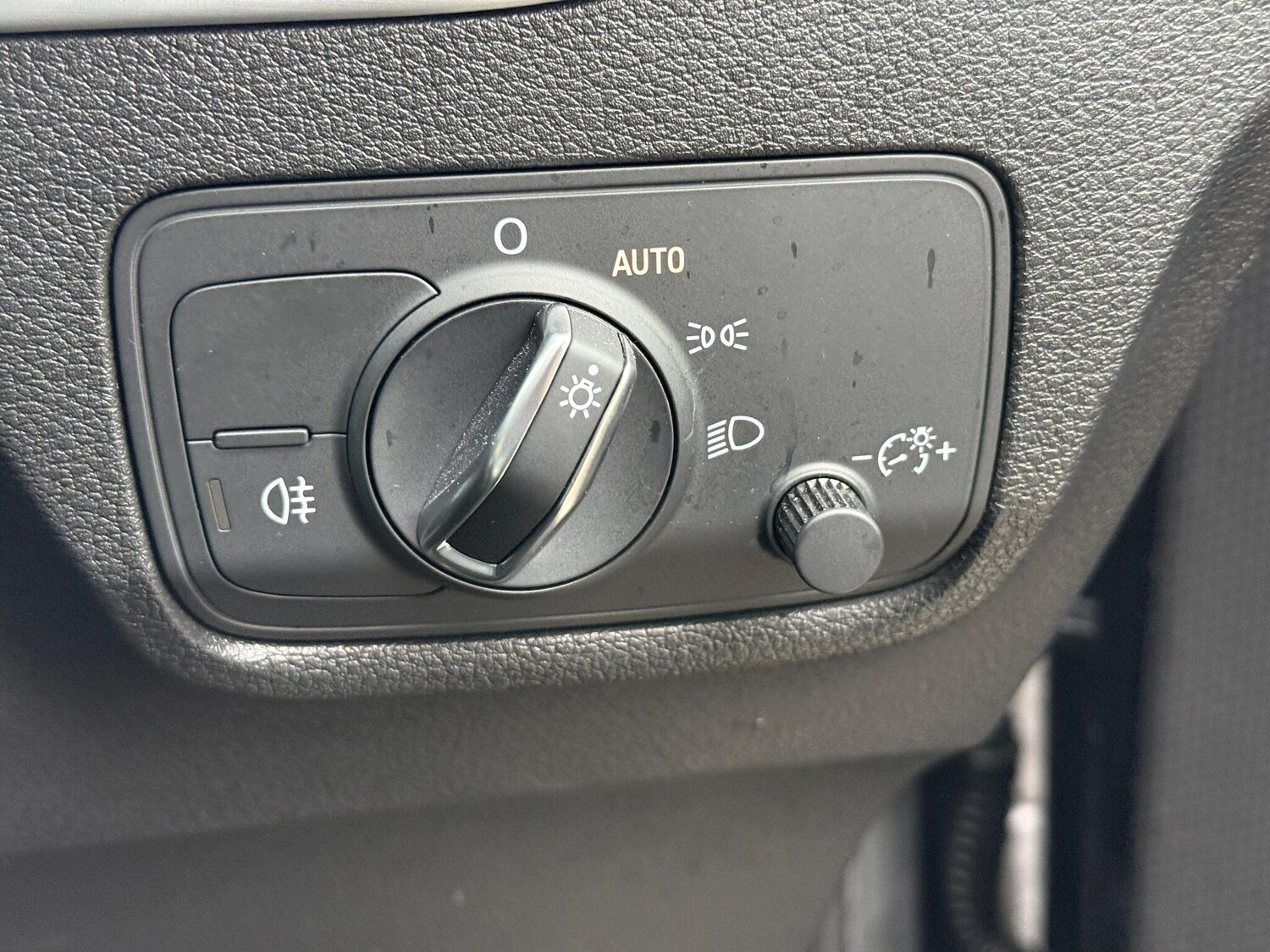 Used Audi Q2 for sale - 77496238: Photo 76