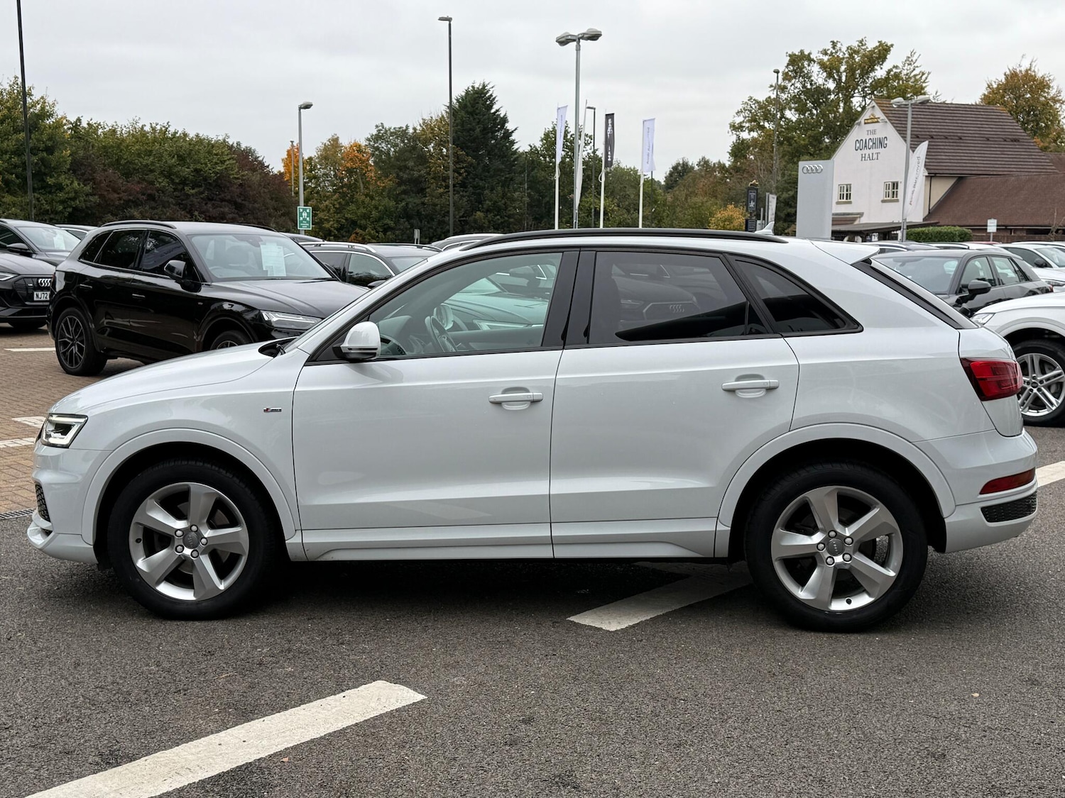 Used Audi Q3 2017 for sale - 76247621: Photo 13