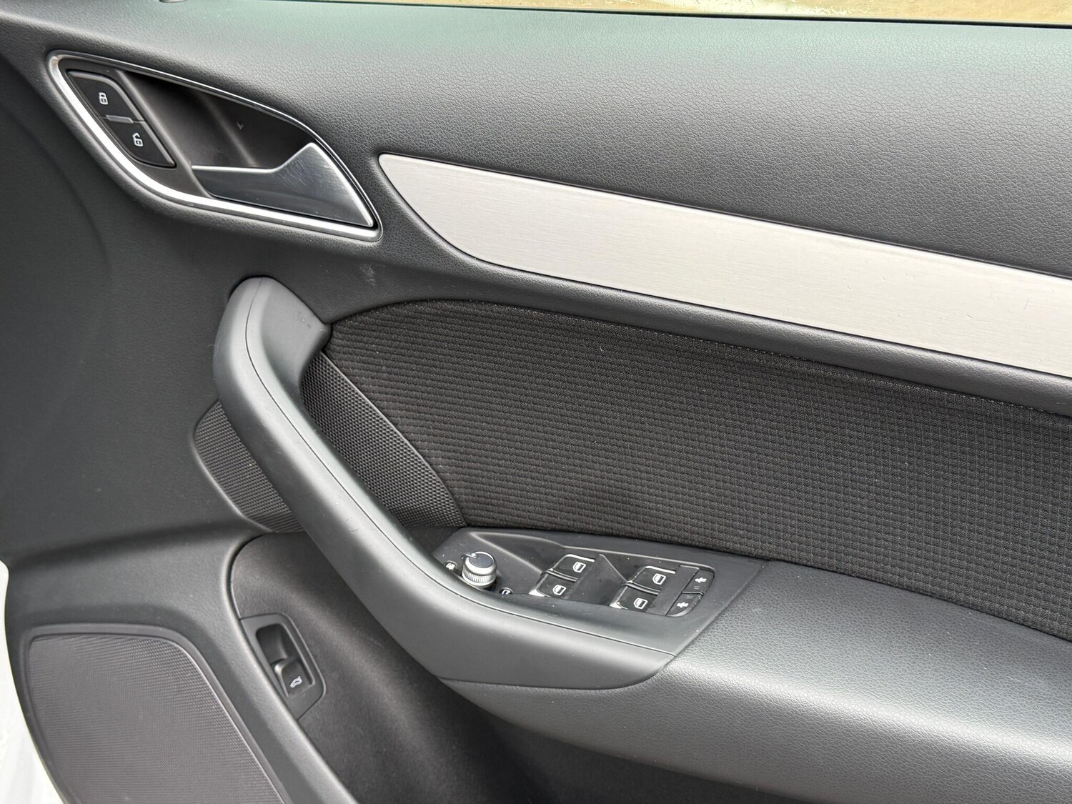 Used Audi Q3 2017 for sale - 76247621: Photo 46