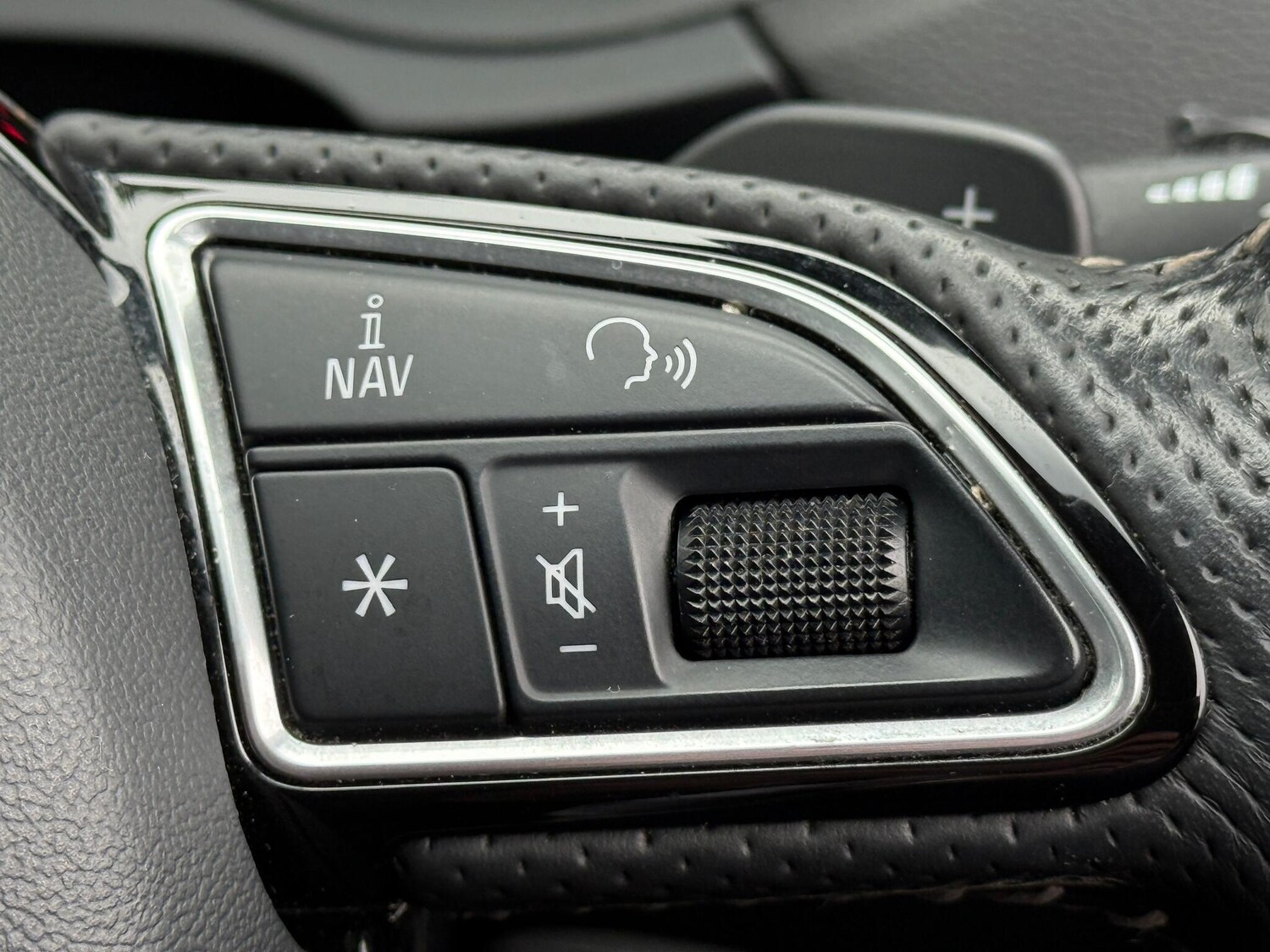 Used Audi Q3 2017 for sale - 76247621: Photo 53