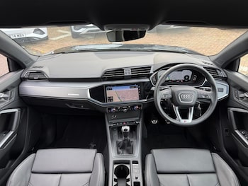 Used Audi Q3 2024 for sale - 76425130: Photo