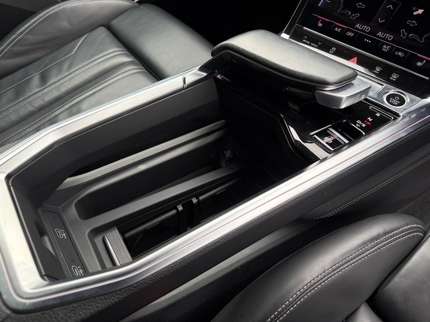 Used Audi e-tron 2022 for sale - 76780651: Photo 48