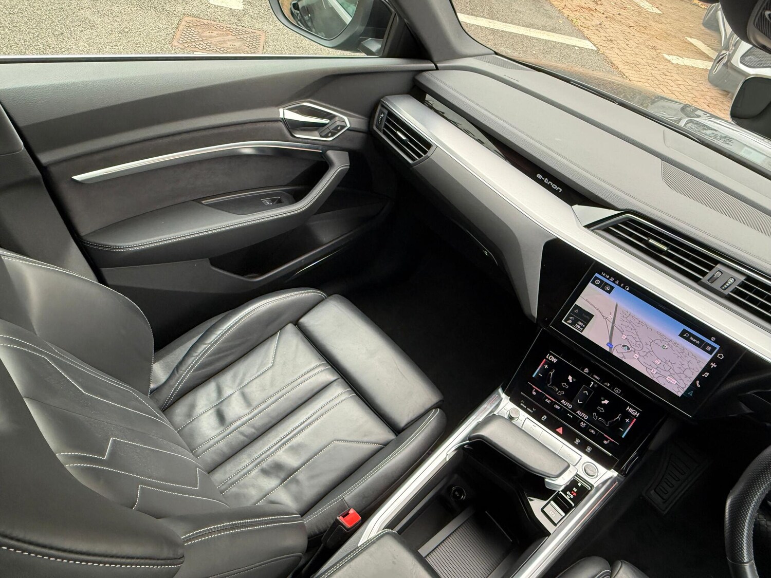 Used Audi e-tron 2022 for sale - 76780651: Photo 63