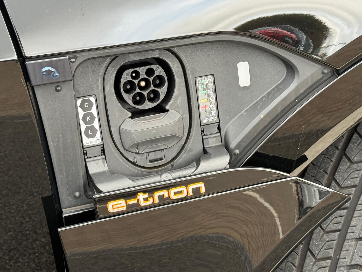 Used Audi e-tron 2022 for sale - 76780651: Photo 9