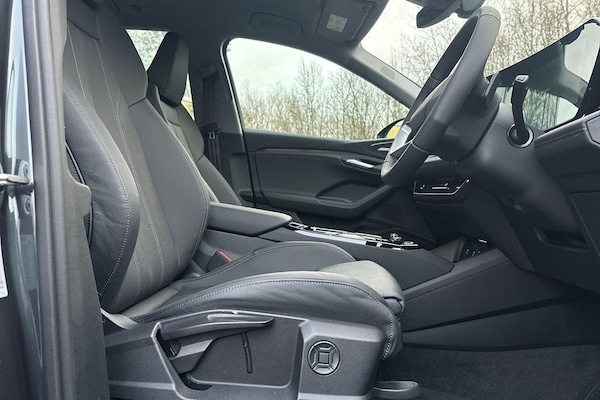Used Audi Q6 e-tron 2024 for sale - 76251258: Photo 24