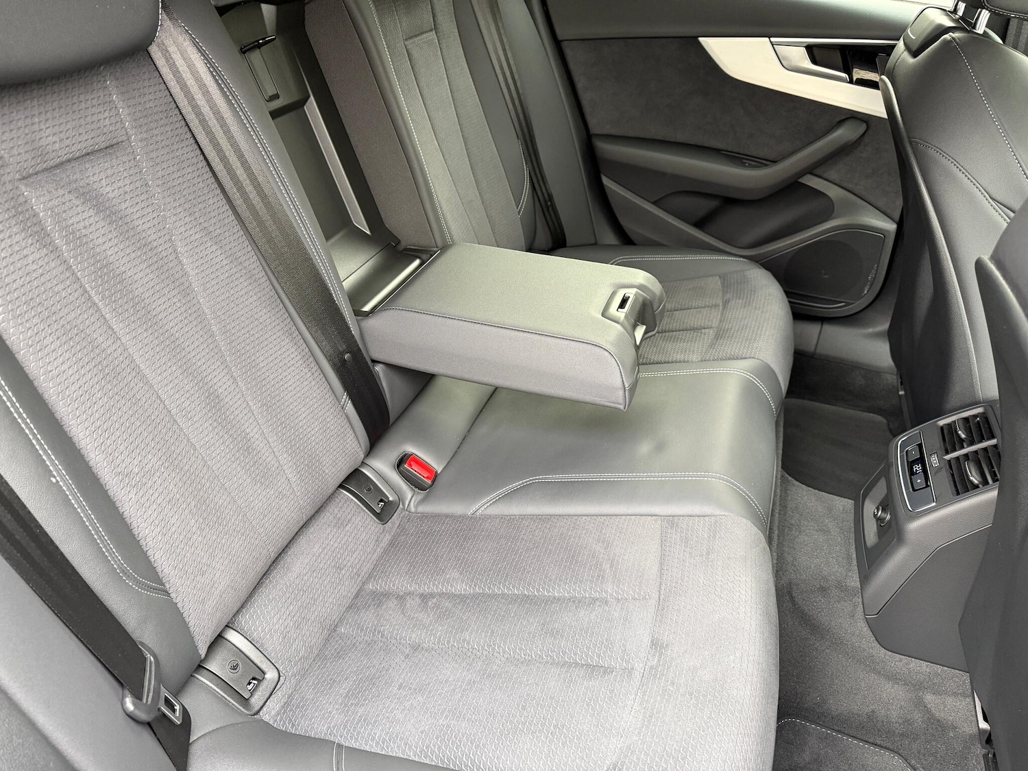 Used Audi A4 2023 for sale - 76964319: Photo 27