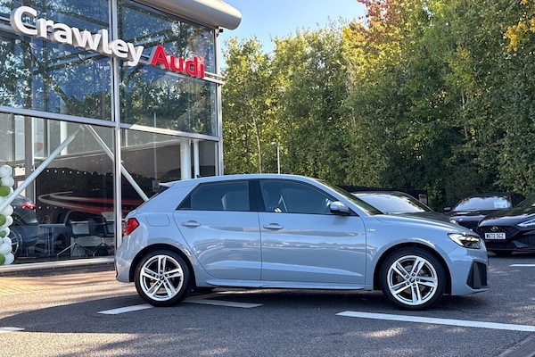 Used Audi A1 2023 for sale - 76269677: Photo 2