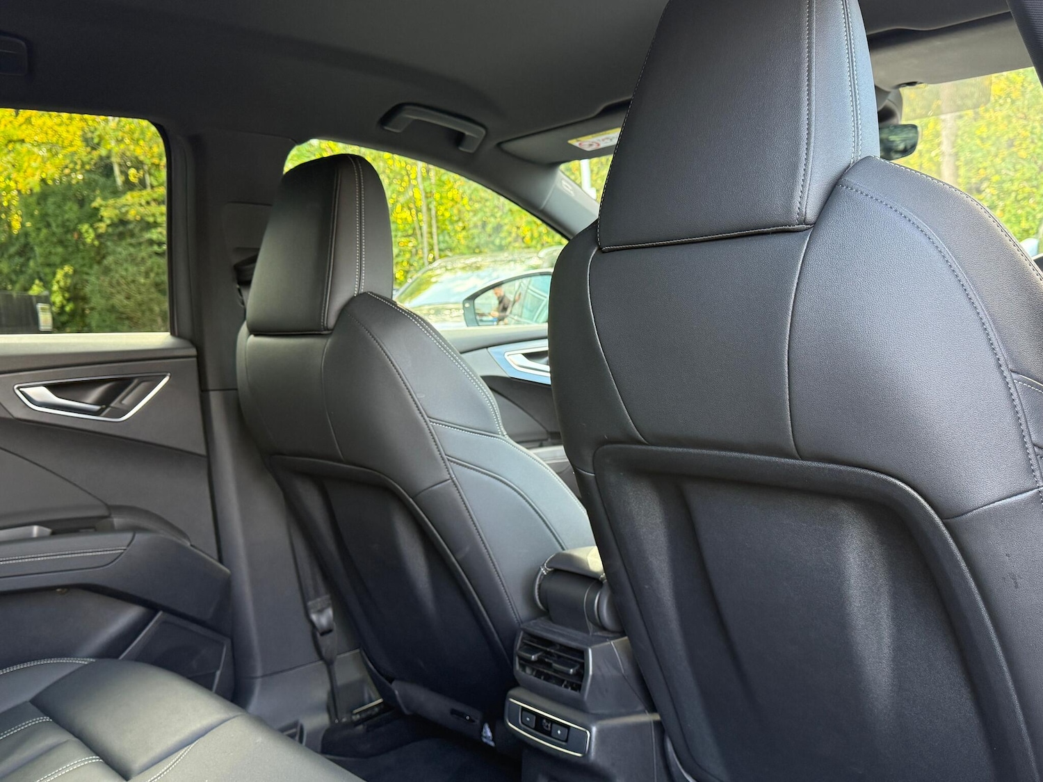 Used Audi Q4 e-tron 2023 for sale - 76398362: Photo 11