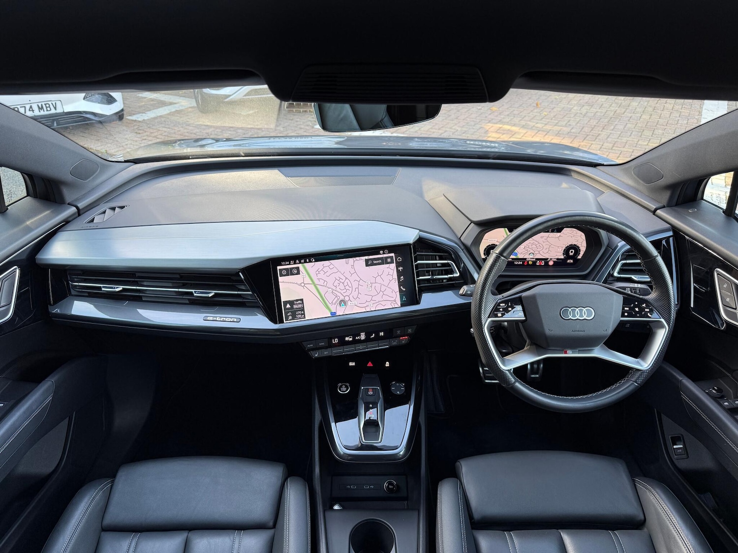 Used Audi Q4 e-tron 2023 for sale - 76398362: Photo 3