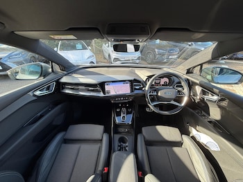 Used Audi Q4 e-tron 2022 for sale - 76377549: Photo